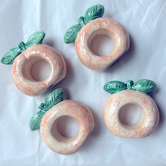 Peach napkin rings set of 4 - Picture 1 of 6